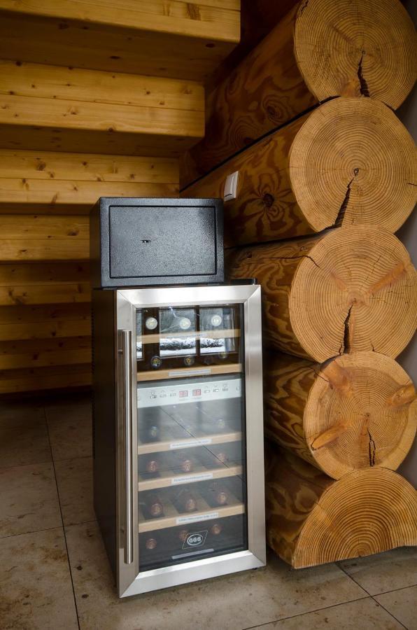Luxus-Ferienhaus Blockhaus Chalet Nr 2 Toplage Am Feldberg Mit Sauna, Outdoor-Hottub, Kamin Auf 1300M Uem المظهر الخارجي الصورة