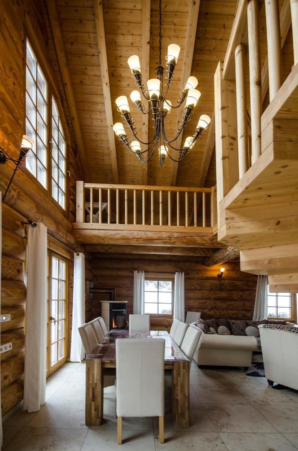 Luxus-Ferienhaus Blockhaus Chalet Nr 2 Toplage Am Feldberg Mit Sauna, Outdoor-Hottub, Kamin Auf 1300M Uem المظهر الخارجي الصورة