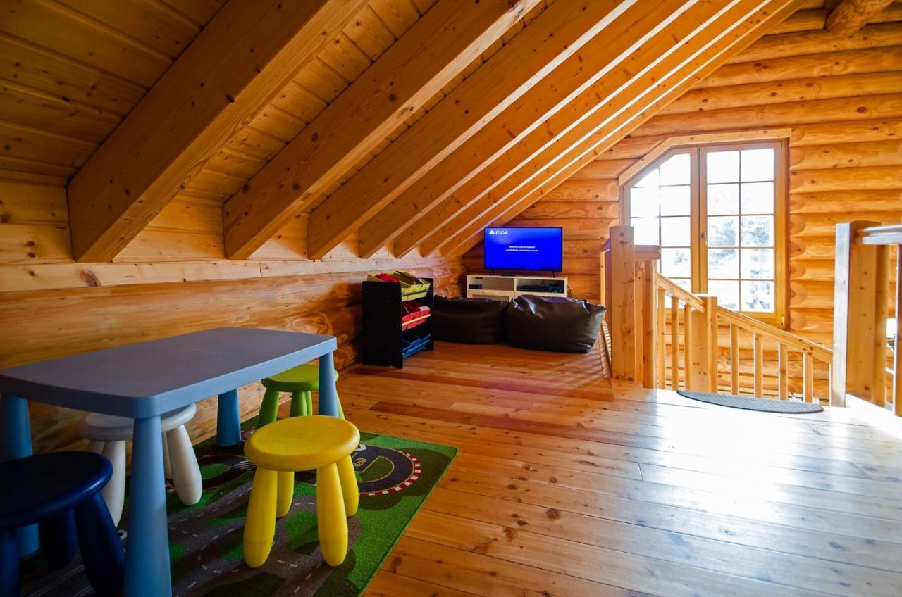 Luxus-Ferienhaus Blockhaus Chalet Nr 2 Toplage Am Feldberg Mit Sauna, Outdoor-Hottub, Kamin Auf 1300M Uem المظهر الخارجي الصورة
